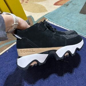 Sorel Women's Kinetic Impact Caribou Waterproof Shoes. Like new, worn twice